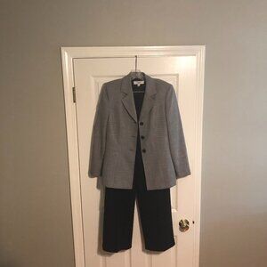 LeSuit Pantsuit Navy Size 8